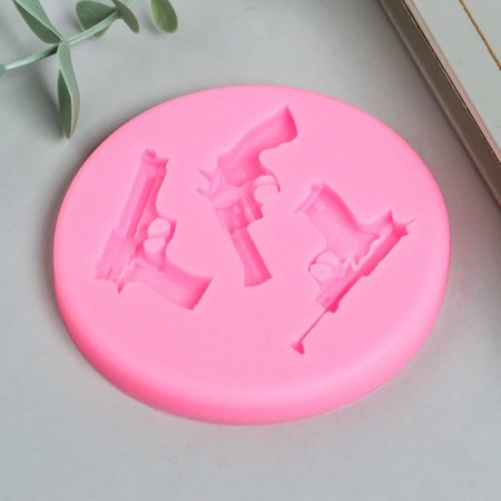 Mold Silicon "Pistols" 3 objects 1x8.5x8.5 cm-1