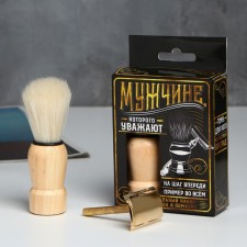 Gift set of an eye and a razor 