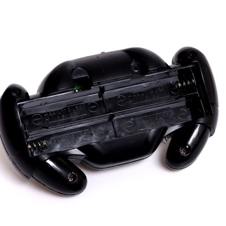 The radio -controlled “expert” helicopter works on the battery, the color is black-5