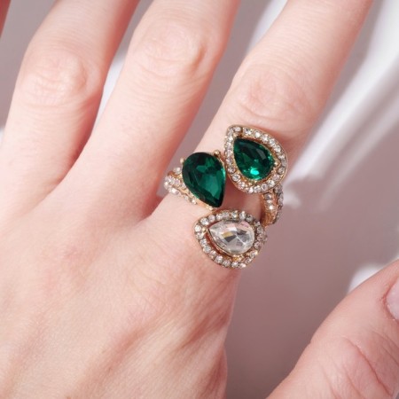 Ring "Jewelry" drop of trio, white-idle color in gold, dimensionless-4