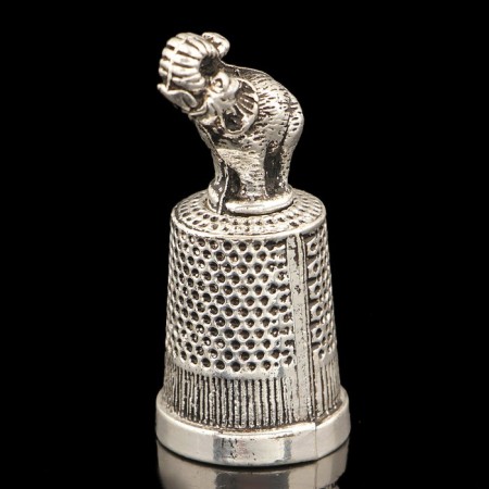 Elephant's pelting, 2 × 2 × 4 cm