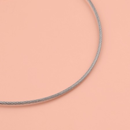 The knitting needles are circular, for knitting, with a metal cable, d = 4 mm, 14/80 cm-2