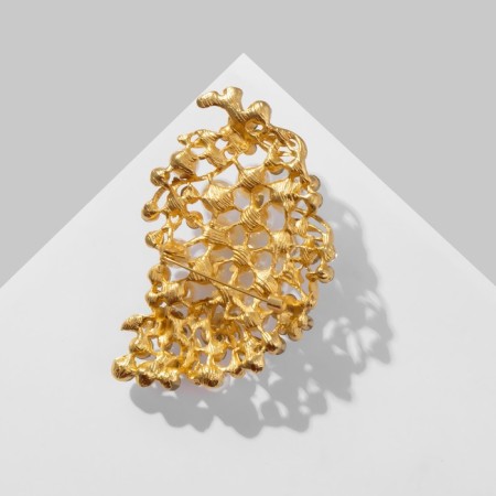 Brooch "Grapes" Branch, white color in matte gold-1