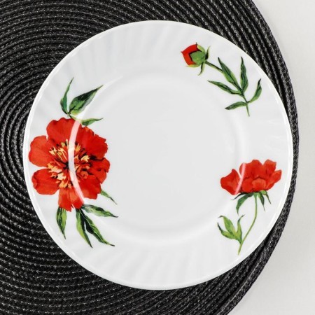 Board dessert shade "velvet rose", d = 20 cm, glass ceramic, white color