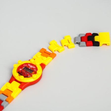 Watch of wrist-on-leg, wheelbarrow, with strap-designer-3