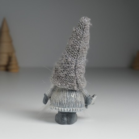 Suvenir Polystone "Santa Claus in a gray knitted cap, with a star" MIX 5x3.5x13 cm-5