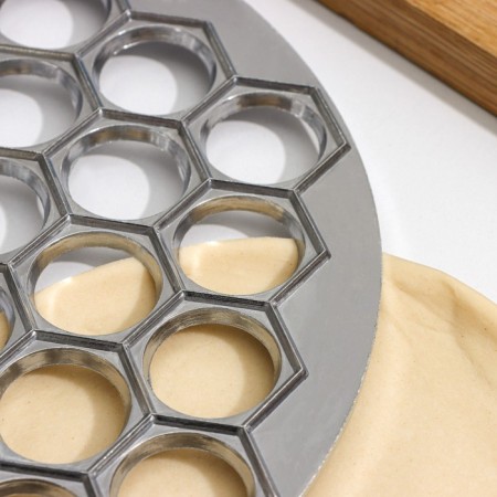 Form for sculpting dumplings of the share, d = 25 cm, 37 cells-3