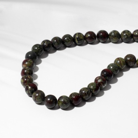 Beads on the threads Shar No. 8 “Red-Green Yasma” (Dragon Blood), 48 beads-1