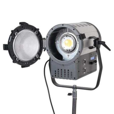 Studio Light Greenbean Fresnel, 300 LED, X3 BI-Color, DMX-5