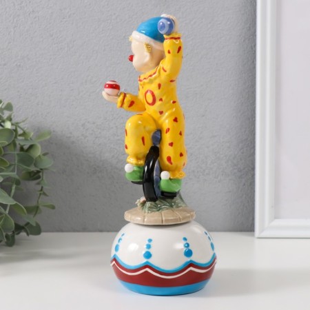 Souvenir Ceramics Musical "Clown juggles sitting on the wheel" 8.5x8.5x22 cm-3