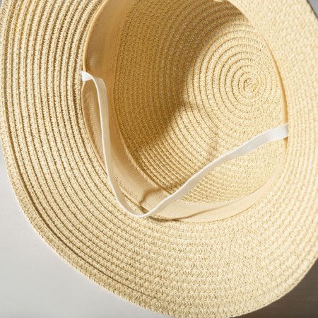 Hat for the girl Minaku, col. Beige, river 54-4