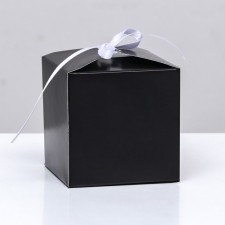 The box is folding, square, black, 8 x 8 x 8 cm,