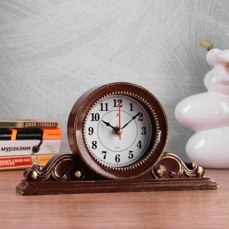 Table watch "Pitse", silent, 26 x 14 cm, d-9.5 cm, brown body with gold