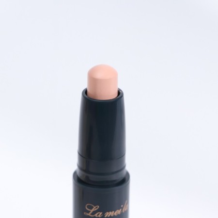 Cont around the face for a double: Contour and highlighter-7
