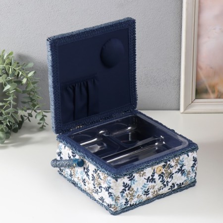 Casket for needlework "Little branches" 20x20x11 cm-2