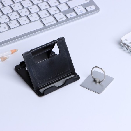 Set "Real Hero": a stand for the phone and the ring on the case-1