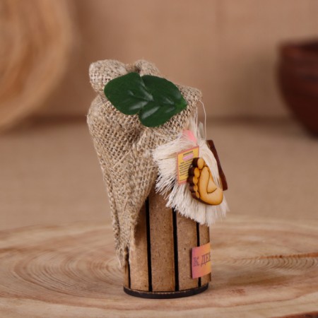 Orak-Domova "Bannik, in cap", small, 17x12x10 cm-3