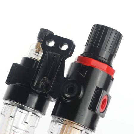 Patriot Frl 180, 700 l/min, 8 bar, 40 μm, 40 microns, 1/4, with a lubricator 691-4