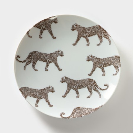 Porcelain plate "Safari. Leopard ", d = 24 cm