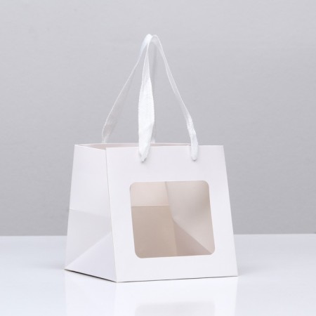 Crafts with a square bottom and window 15 x 15 x 15 cm white, 1pc