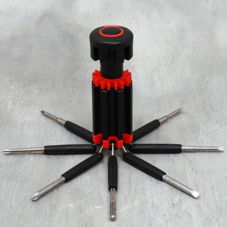 A set of auto accessories 2 in 1 “who can do everything”: a multi -tint and a flashlight on the head-11