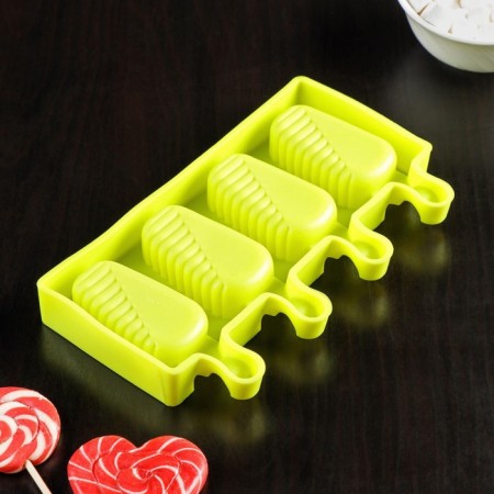 Form for ice cream “Eskimo in the glaze”, silicone, 18.5 × 12.3 × 2.5 cm, 4 cells, color mix-5