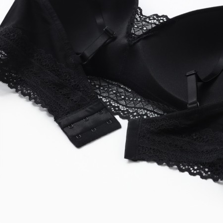 Women's bra, black color, size 75c-2