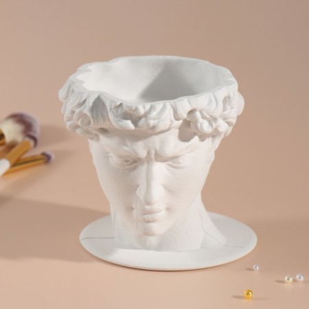 Interior subject "David" white 11.5x15.5x12 cm-1