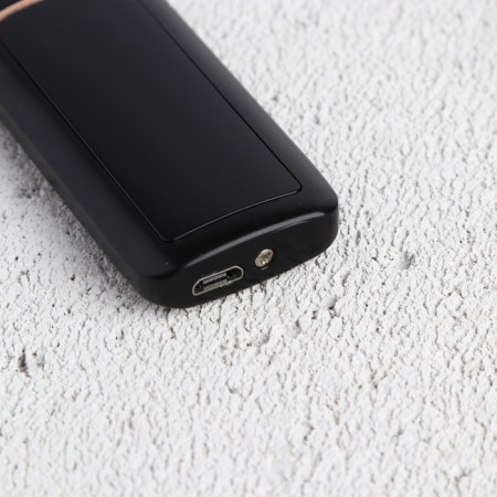 Electronic lighter "Bear", 3 x 7.5 cm.-3