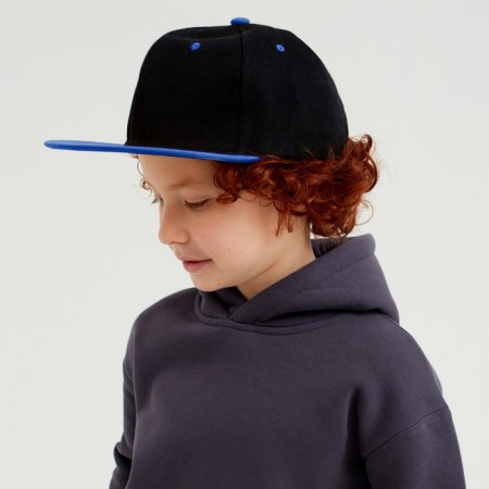 Basebolk with a direct visor for the boy Minaku, size 56, black/blue color