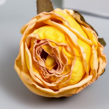 Budon on the leg for decoration "Pionovid rose yellow" 4x5 cm-2