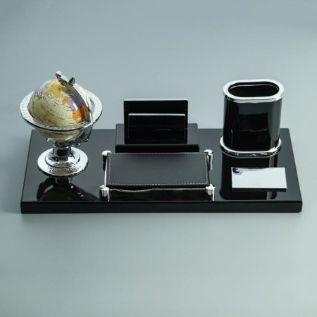 Table of desktop stationery 4V1-1