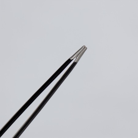 Pinzet pointed, 9 cm, black color-1