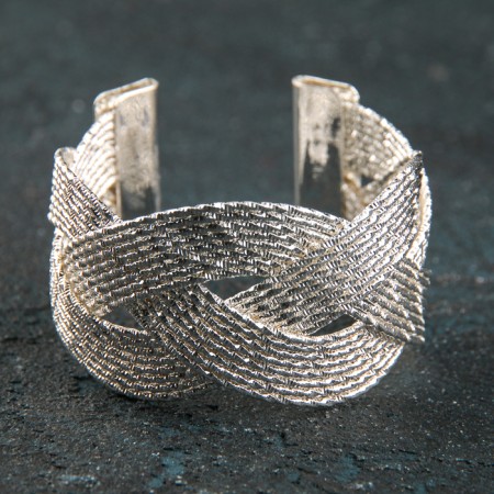 Ring for the napkin "Spit", 5 × 3 cm, silver color
