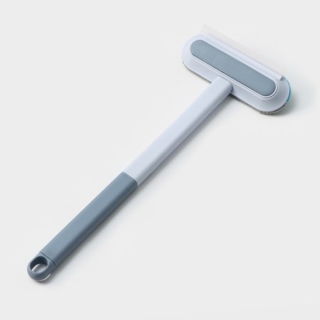 The Raccoon Oklotka, velor nozzle, an additional clothing brush, an additional plastic brush, silicone can-15