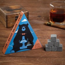 A set of stones for whiskey 