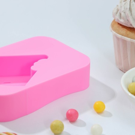 Form for ice cream Daulay "watermelon lobe", silicone, 14 × 7.5 × 2.5 cm, pink color-2