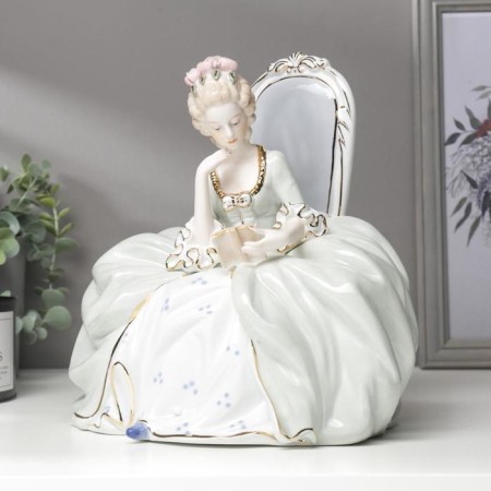 Souvenir Ceramics "Freilin with the book" 25x22x17 cm