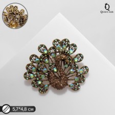 Brooch 