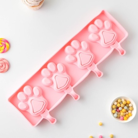 Form for ice cream "Paws", silicone, 26 × 14 cm, 4 cells (8.5 × 8.5 cm), color mix-3