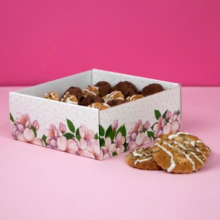 The box is self-assembly, the lid is, with the window, "let the spring always be in your heart" 14.5 x 14-4