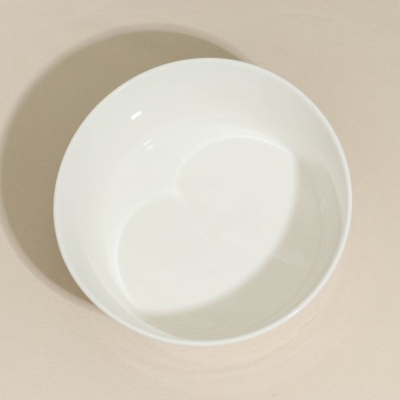 Porcelain salad, 650 ml, d = 15 cm. White-1