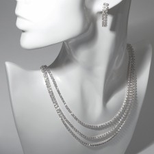 Set 2 objects: earrings, necklace 