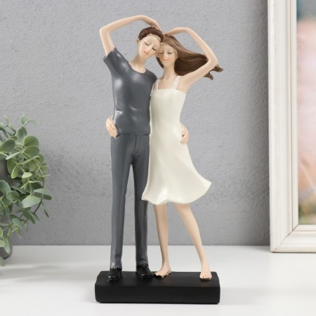 Polystone souvenir "Lovers - one heart for two" 12x6.5x27.5 cm