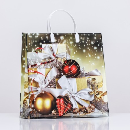 New Year. The package "New Year's gift", soft plastic, 30x30 120 μm.