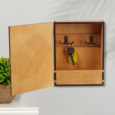 Closed Key "Class and Cozy!" owl, tree, 17x22x6 cm-2