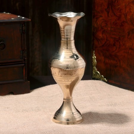 VAZ "Ayola" brass 8x8x23 cm