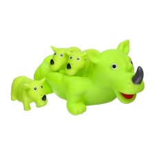A set of rubber toys for the bathtub 