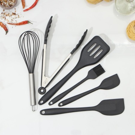 A set of kitchen utensils Black, 6 items, black color