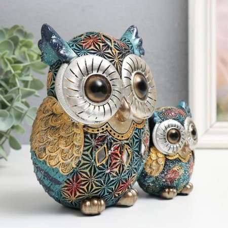 Polystone souvenir "Eagle owl with a hood, blue-red snowflakes" sparkles 16.5x8x16 cm-1